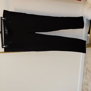 Gloria Vanderbilt black ponte knit pull on pants, size 18